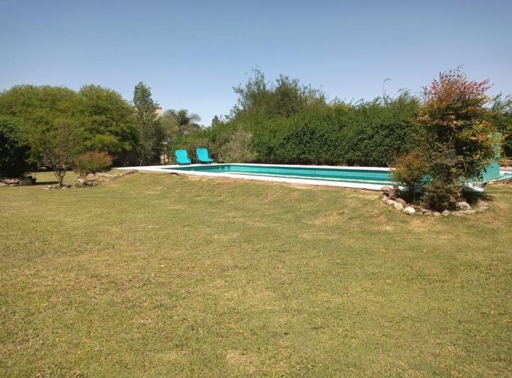 Casa · 350m² · 8 Ambientes · 3 Cocheras