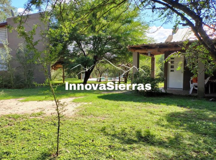 Casa · 180m² · 6 Ambientes · 3 Cocheras