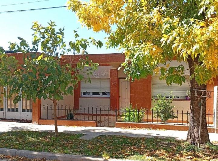 Casa · 175m² · 3 Ambientes · 1 Cochera