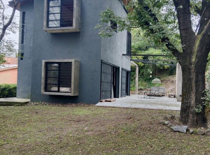 Casa · 100m² · 3 Ambientes · 3 Cocheras