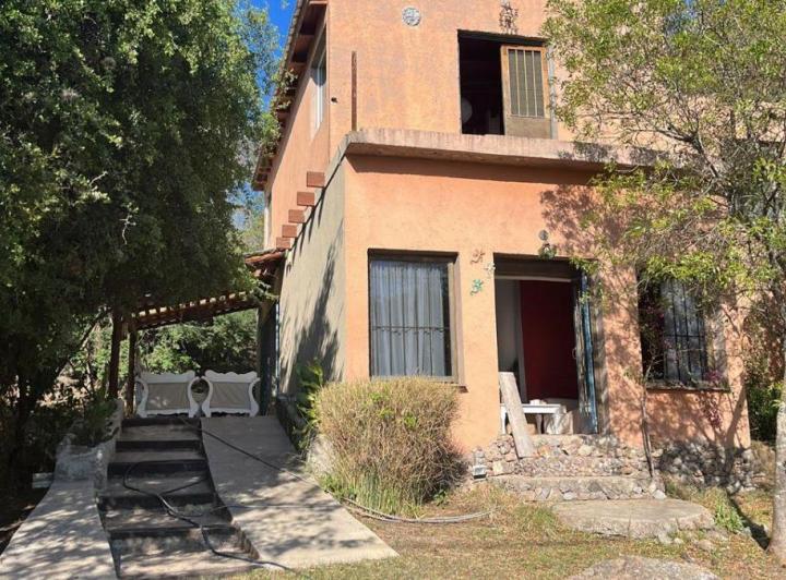 Casa · 140m² · 3 Ambientes · 1 Cochera