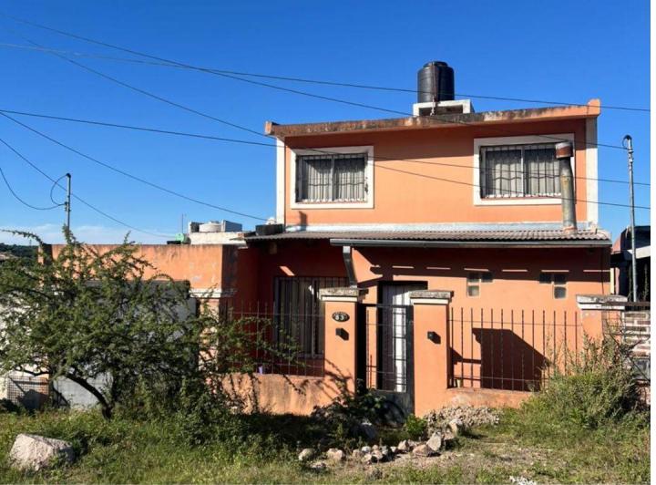 Casa · 190m² · 2 Dormitorios · 2 Cocheras