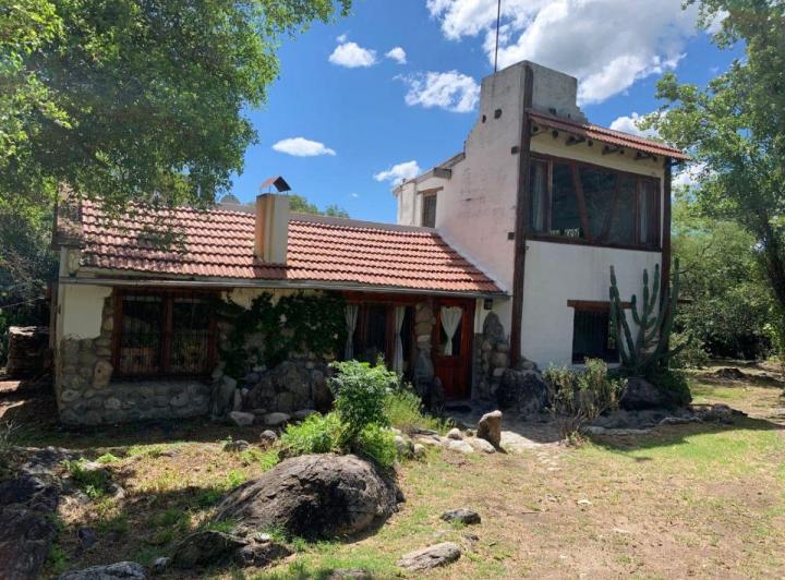 Casa · 140m² · 3 Ambientes · 1 Cochera