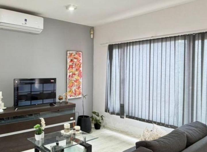Casa · 190m² · 4 Ambientes · 2 Cocheras