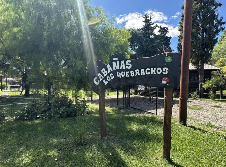 Casa · 323m² · 10 Ambientes · 4 Cocheras