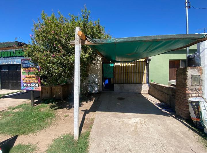 Casa · 216m² · 10 Ambientes · 1 Cochera