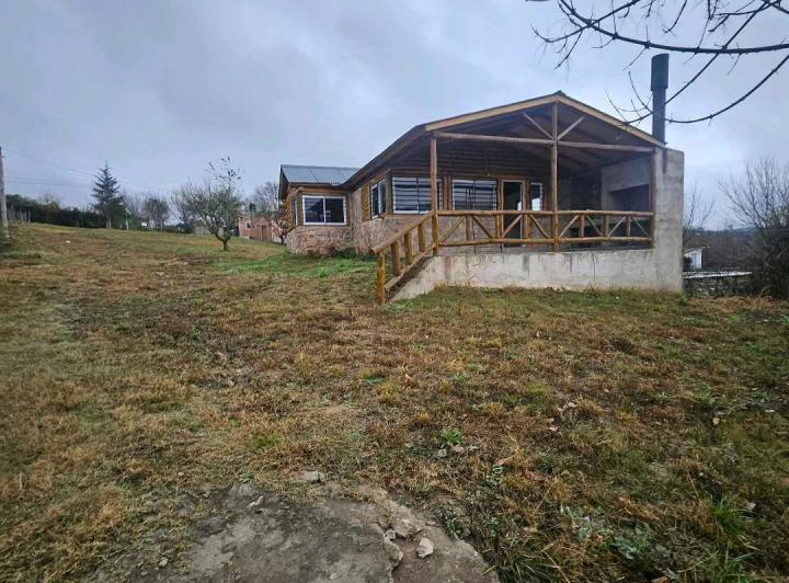 Casa · 238m² · 6 Dormitorios · 3 Cocheras