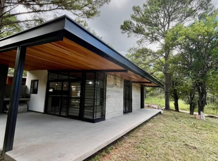 Casa · 70m² · 2 Ambientes · 1 Cochera