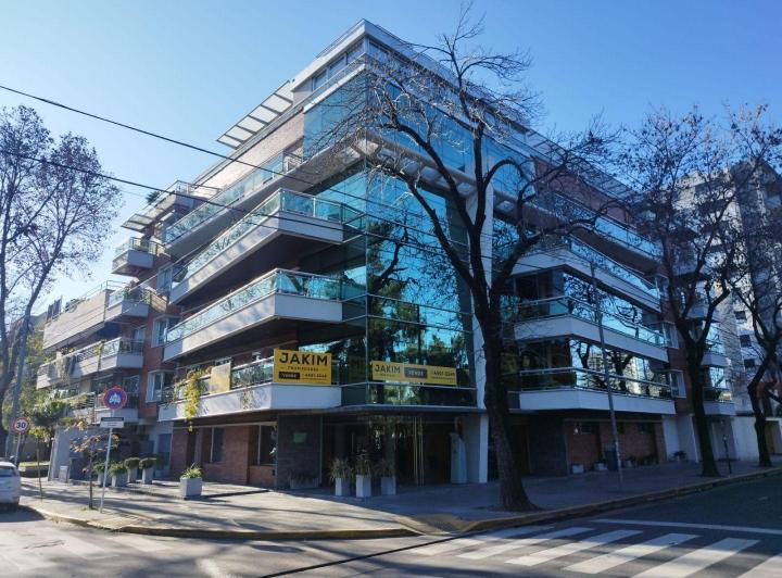 Departamento · 195m² · 6 Ambientes · 2 Cocheras