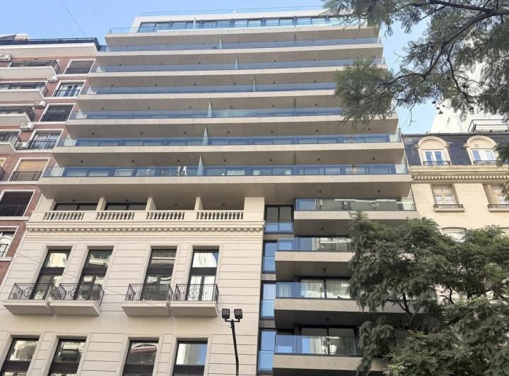 Departamento · 180m² · 4 Ambientes · 2 Cocheras