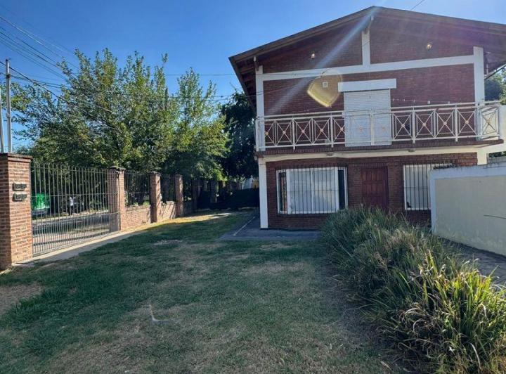 Departamento · 75m² · 4 Ambientes · 1 Cochera