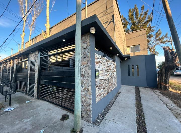 Casa · 110m² · 4 Ambientes · 1 Cochera