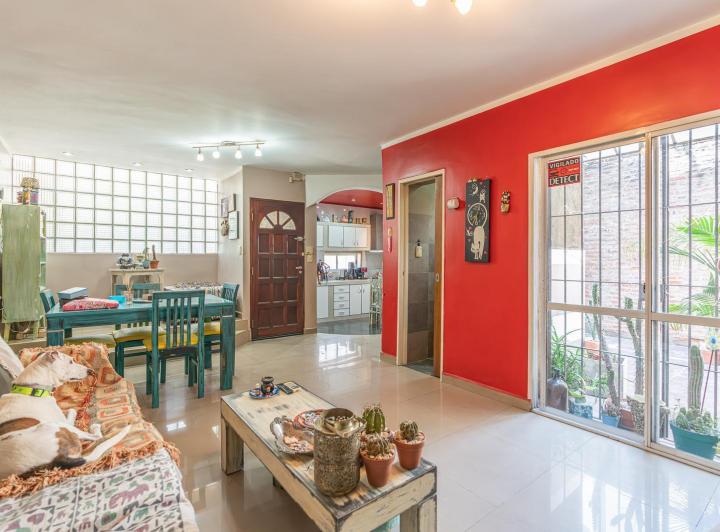 Casa · 115m² · 4 Ambientes · 2 Cocheras