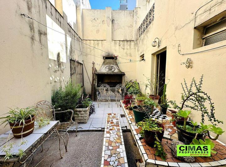 Casa · 158m² · 5 Ambientes · 1 Cochera