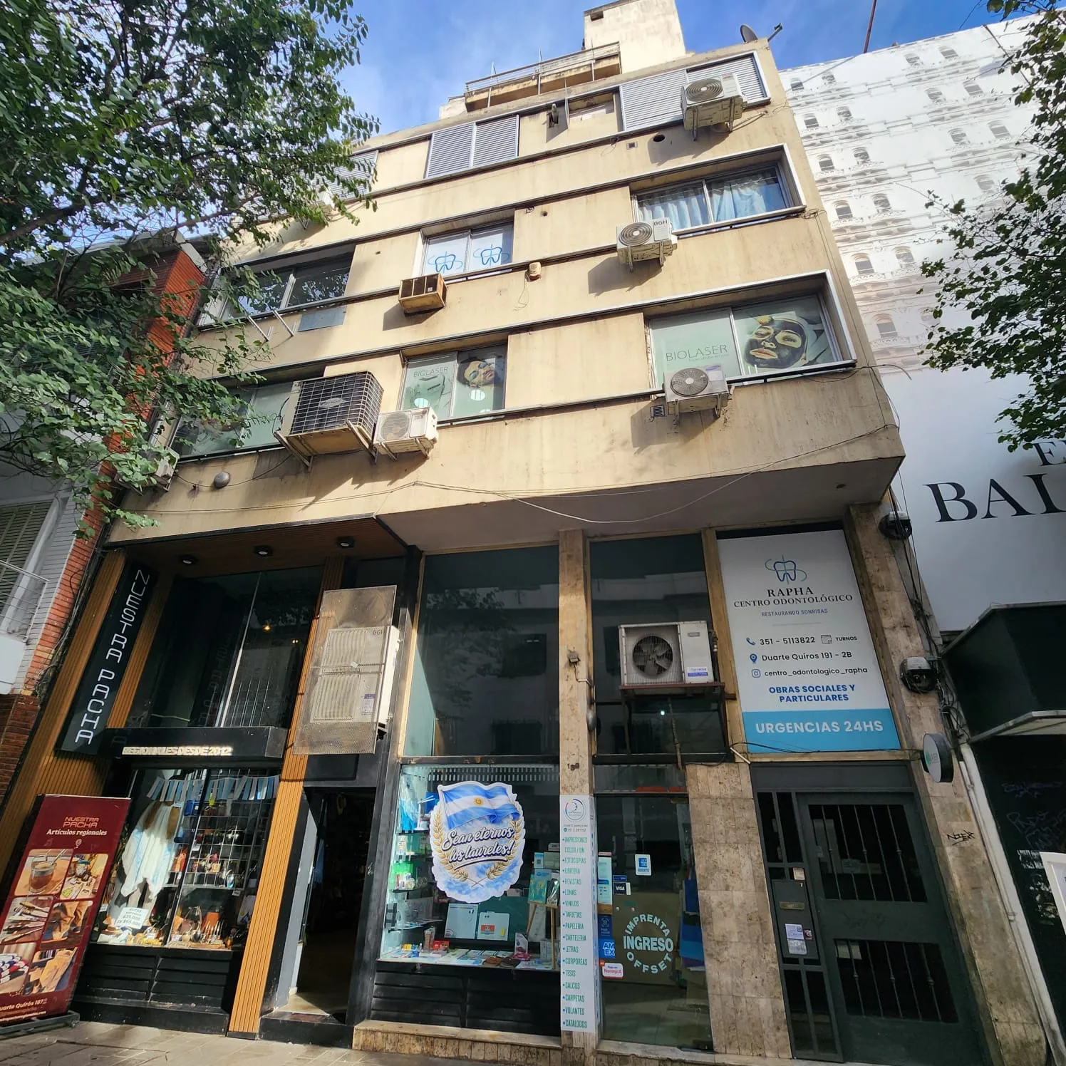 Barrio CENTRO, Excelente ubicación a METROS DE PATIO OLMOS, MANZANA JESUITICA, NUEVA CORDOBA! DEPARTAMENTO 2 Dormitorios con placares, Balcón, RECICLADO! BAÑO NUEVO A ESTRENAR!
