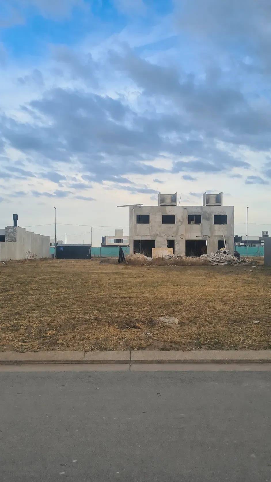 2 LOTES EN VENTA