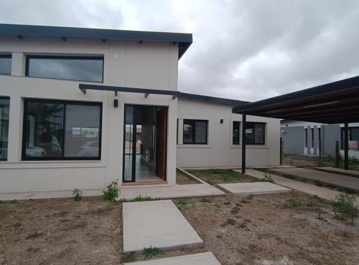 Casa · 600m² · 5 Ambientes · 2 Cocheras