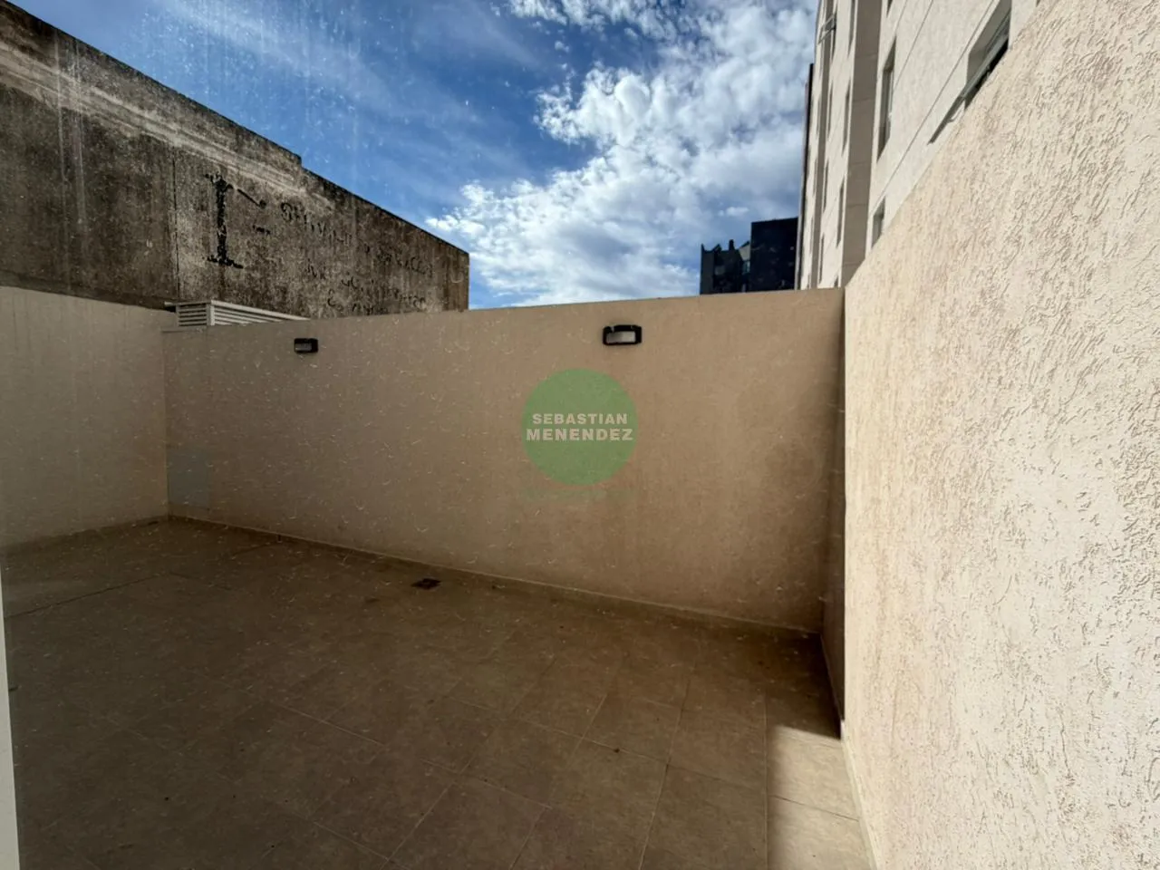 A estrenar - Patio - Planta Baja - 2 Dormitorios - Guemes