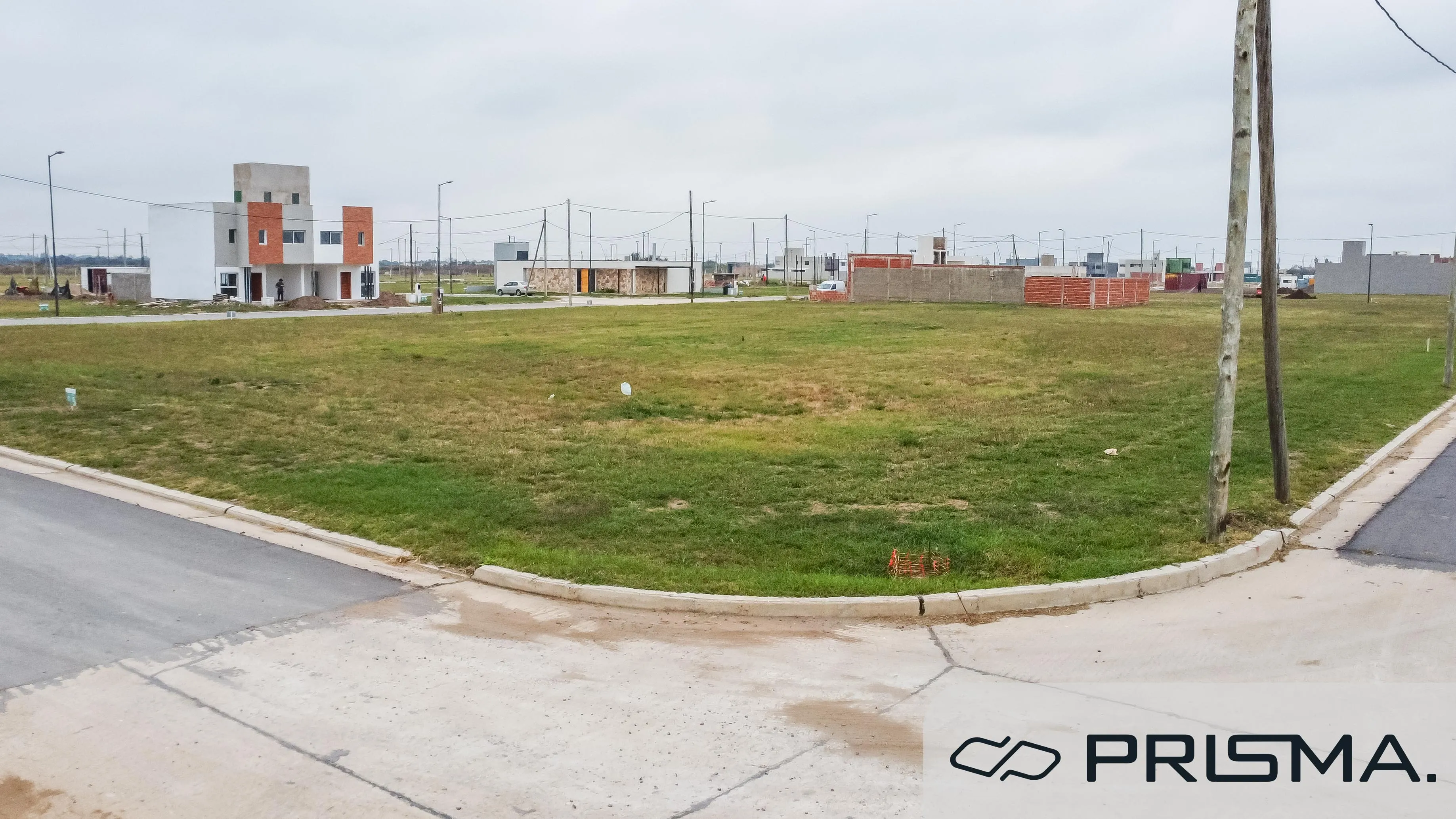 LOTE-258M2-BRISAS DE MANANTIALES