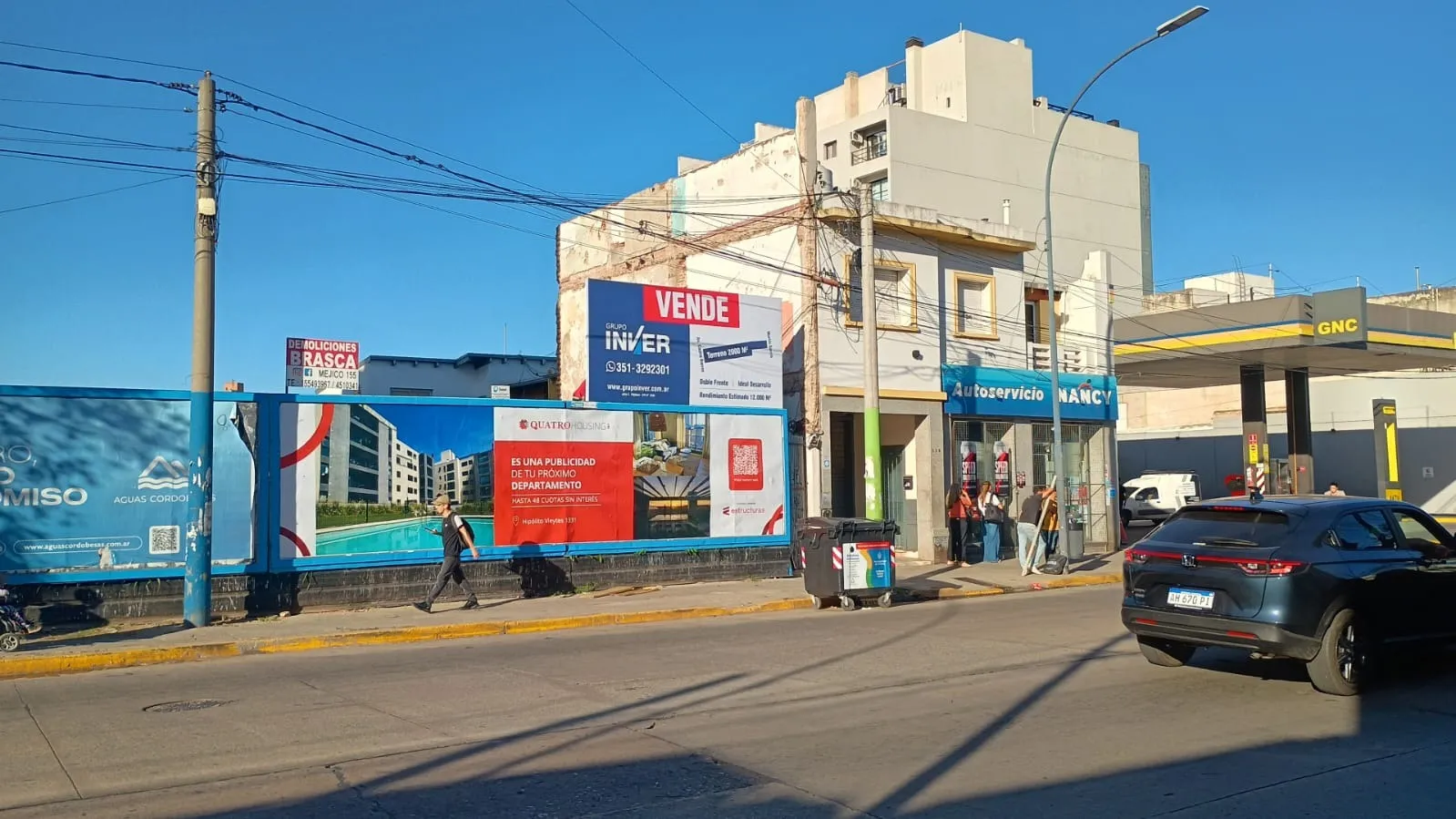 Terreno doble frente sobre Av. Castro Barros y Martín García  Rendimiento 11.800...