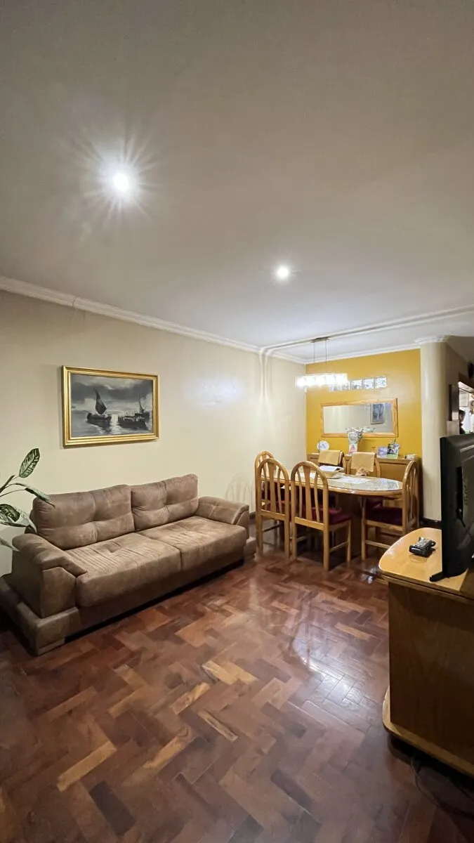 Venta Casa 3 ambientes en Barrio Naon, Capital