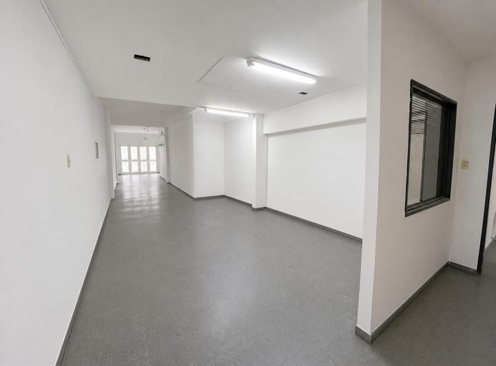 Casa · 440m² · 3 Dormitorios · 3 Cocheras