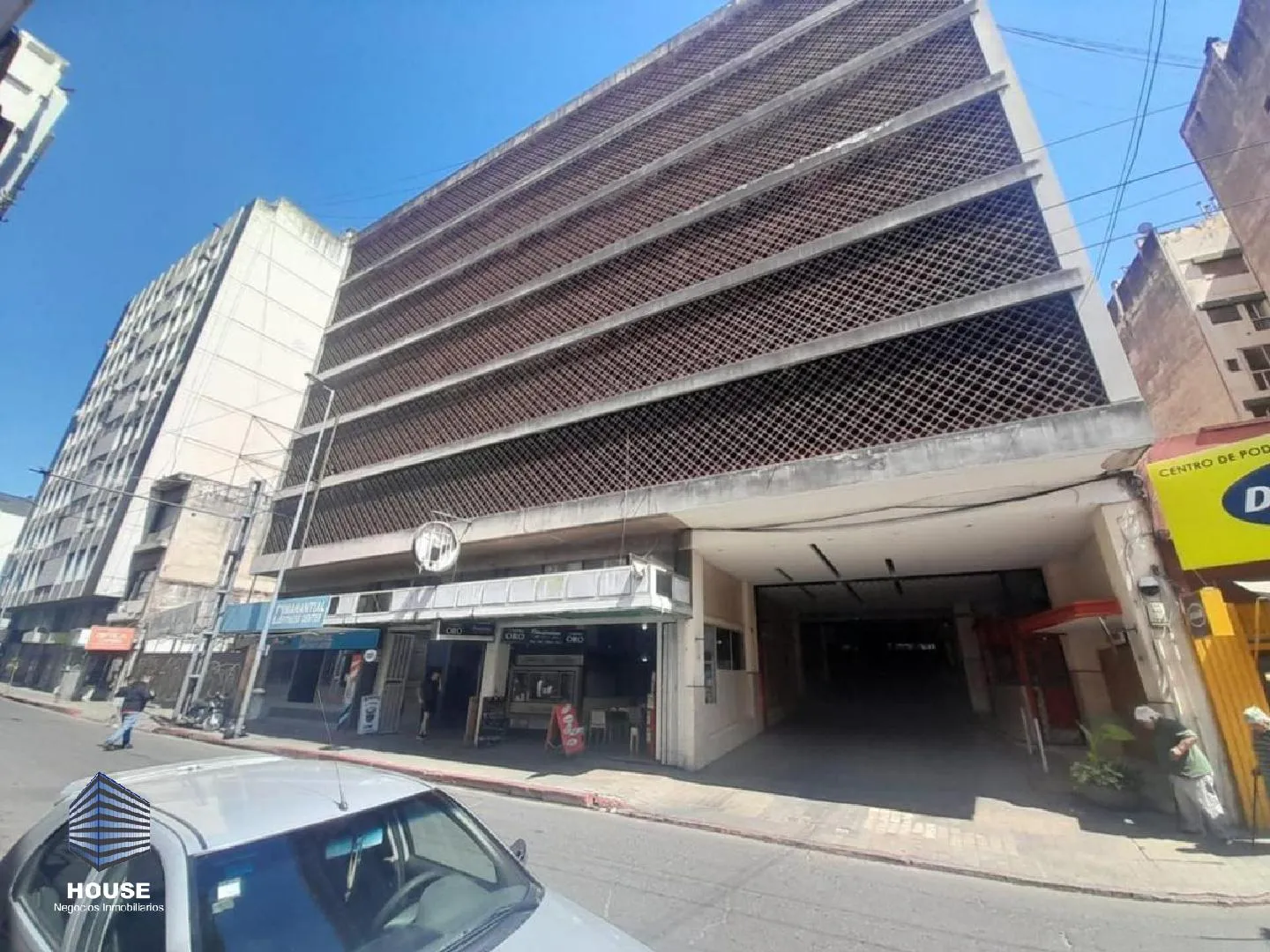 COCHERA EN VENTA BARRIO CENTRO FACILIDADES  DE PAGO
