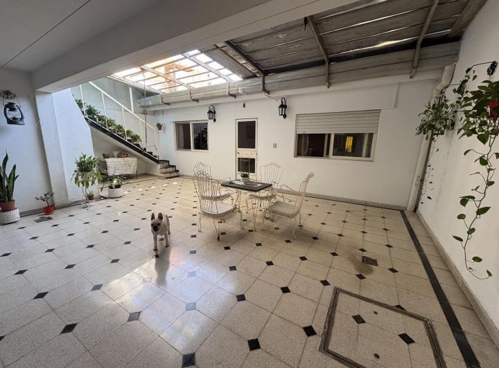Casa · 171m² · 6 Ambientes · 1 Cochera