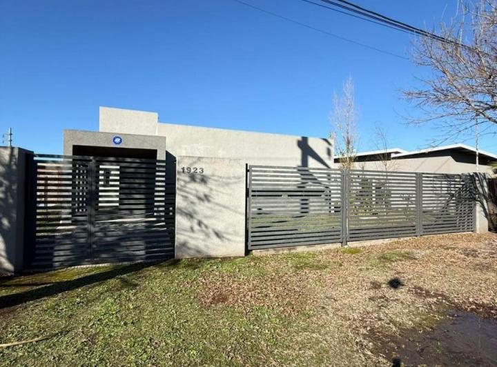 Casa · 138m² · 5 Ambientes · 1 Cochera