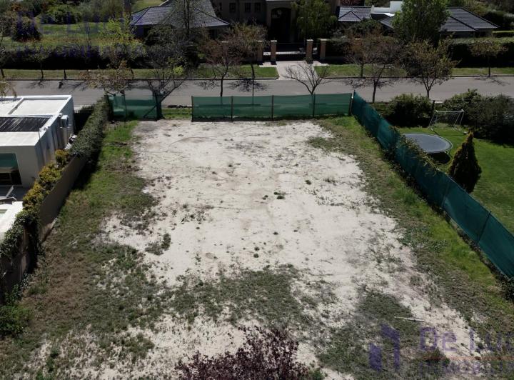 Terreno · 600m²
