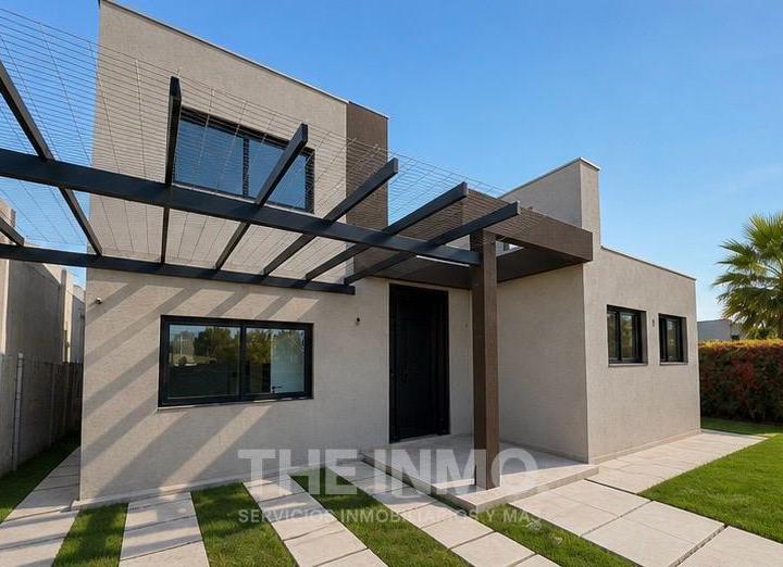Casa · 222m² · 7 Ambientes · 2 Cocheras