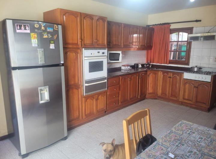 Casa · 302m² · 10 Ambientes · 2 Cocheras
