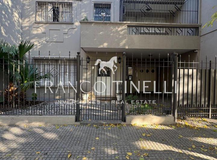 Casa · 450m² · 14 Ambientes · 3 Cocheras