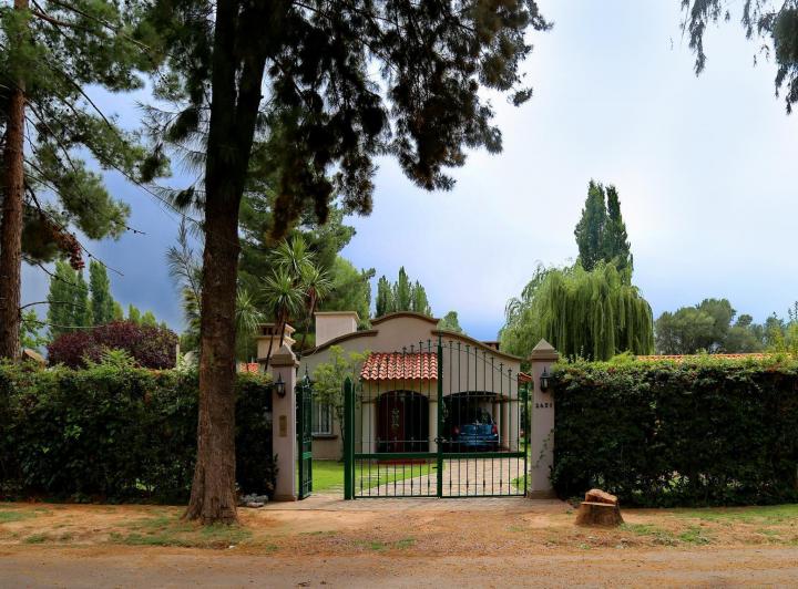 Casa · 335m² · 6 Ambientes