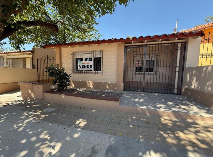 Casa · 93m² · 5 Ambientes