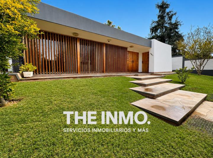 Casa · 460m² · 8 Ambientes · 4 Cocheras