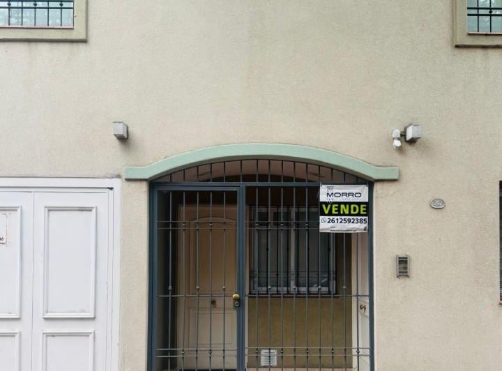 Casa · 130m² · 4 Ambientes · 1 Cochera
