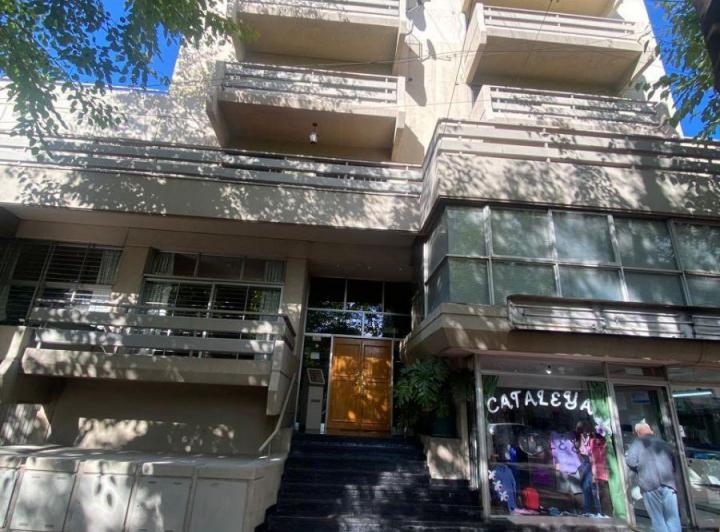 Departamento · 200m² · 6 Ambientes · 2 Cocheras