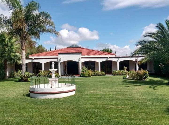 Local comercial · 600m² · 12 Cocheras