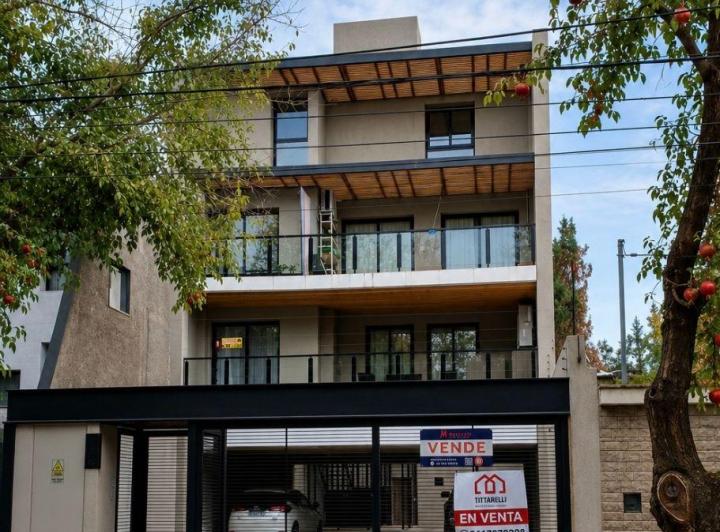 Departamento · 75m² · 4 Ambientes · 1 Cochera