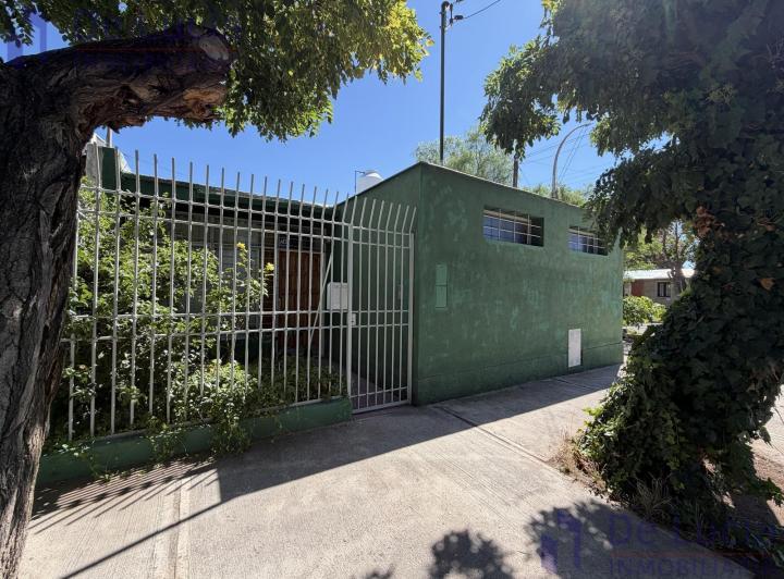 Casa · 189m² · 4 Ambientes · 2 Cocheras