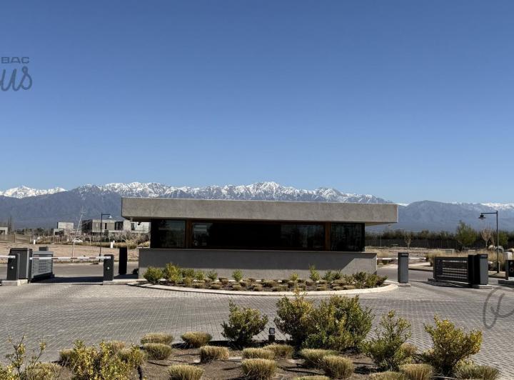 Terreno · 1016m²