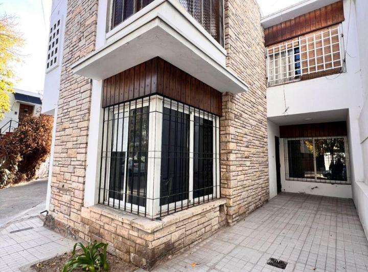 Departamento · 80m² · 5 Ambientes · 1 Cochera