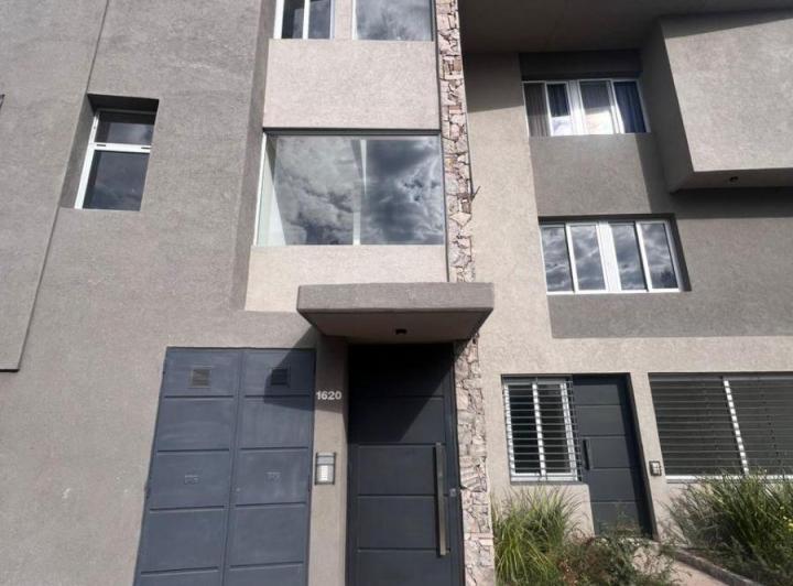 Departamento · 70m² · 3 Ambientes · 1 Cochera