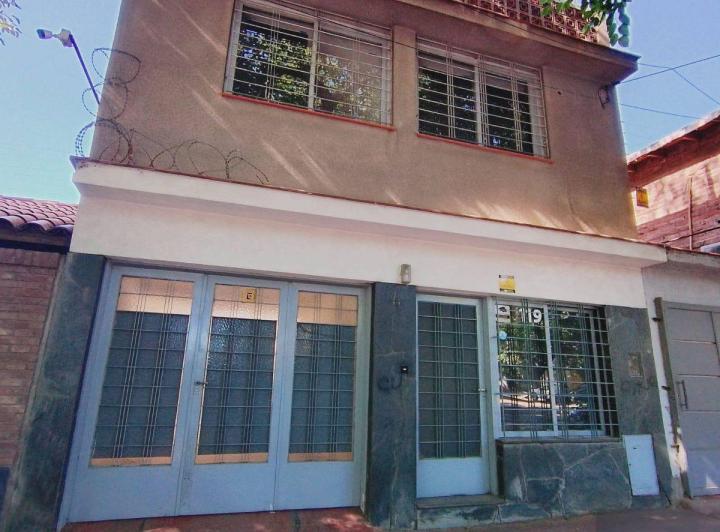 Casa · 121m² · 1 Ambiente · 2 Cocheras