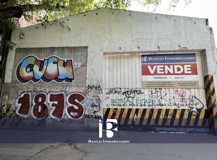 Terreno · 400m²