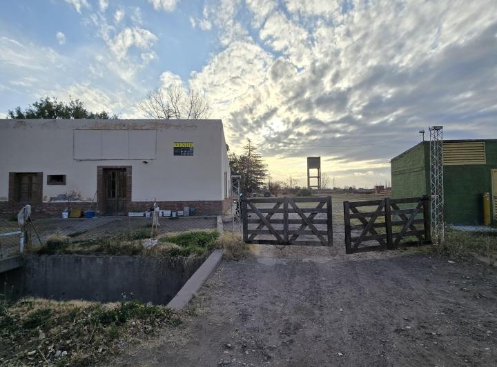Campo · 1757m² · 3 Dormitorios · 4 Cocheras