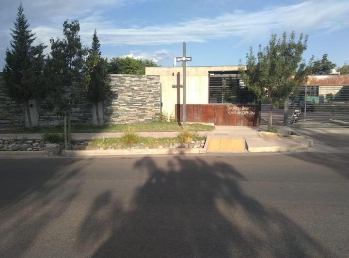 Casa · 108m² · 4 Ambientes · 1 Cochera