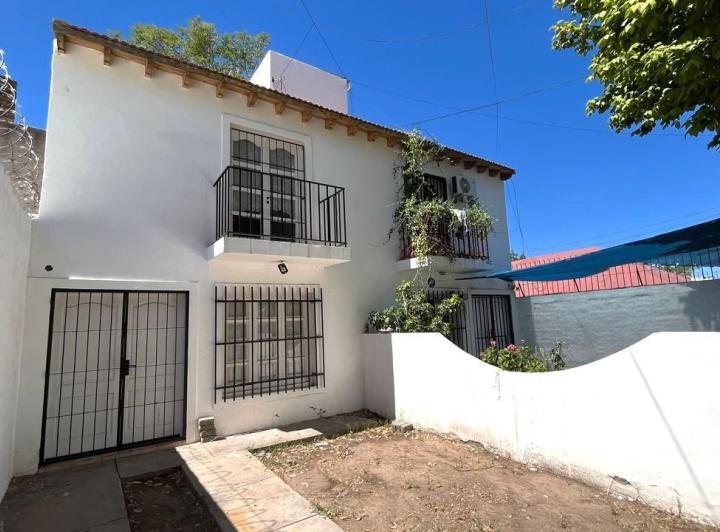 Casa · 80m² · 4 Ambientes · 1 Cochera