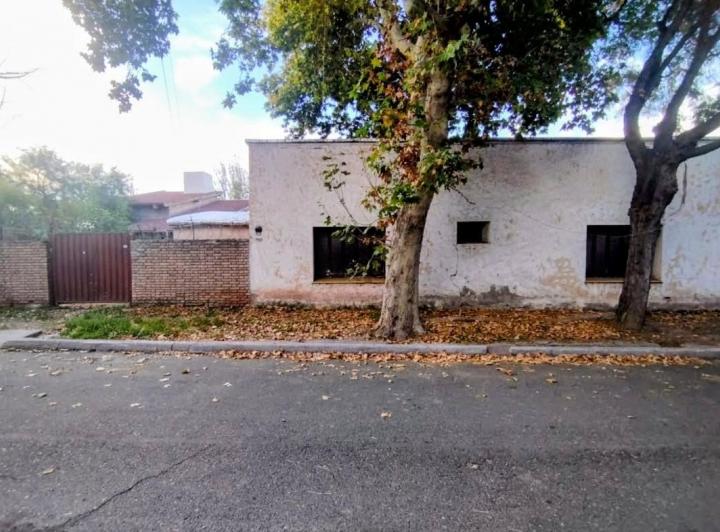 Terreno · 902m²